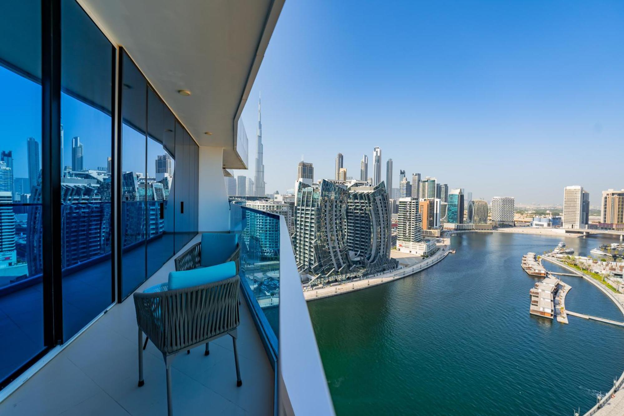 Kasco Homes Waves Tower Business Bay Dubai Exterior photo